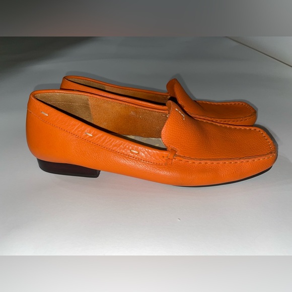 Talbots Orange Leather Loafers Size 8.5 - Picture 4 of 9